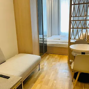  Apartment Zeus Design Compact Aparmtent