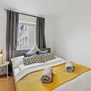  Apartamento Perfect Location, 2 Min To Main Station, Long Term