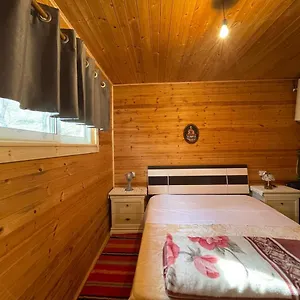 Origjina Farm Chalet Përmet