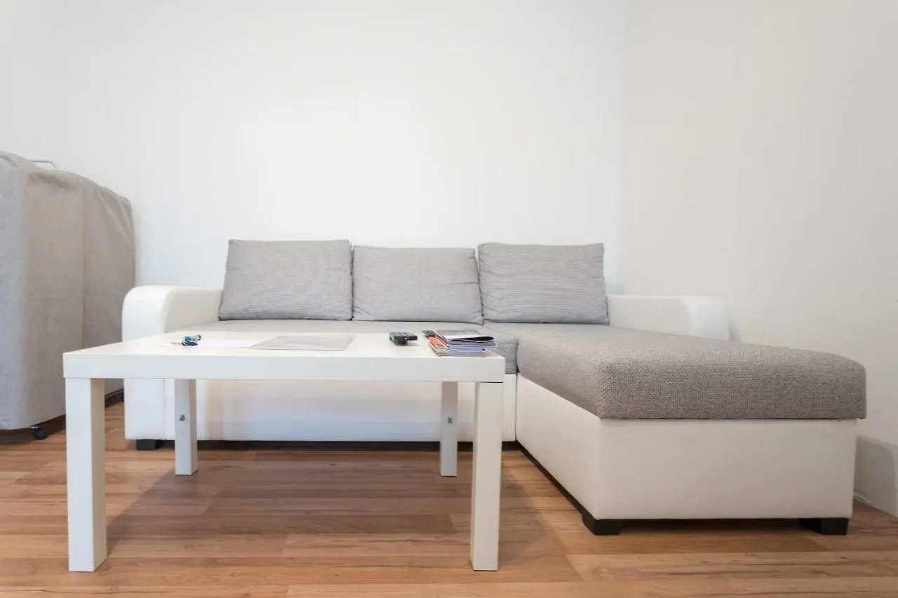 Ferienwohnung Spacious With Balcony Wien Apartment